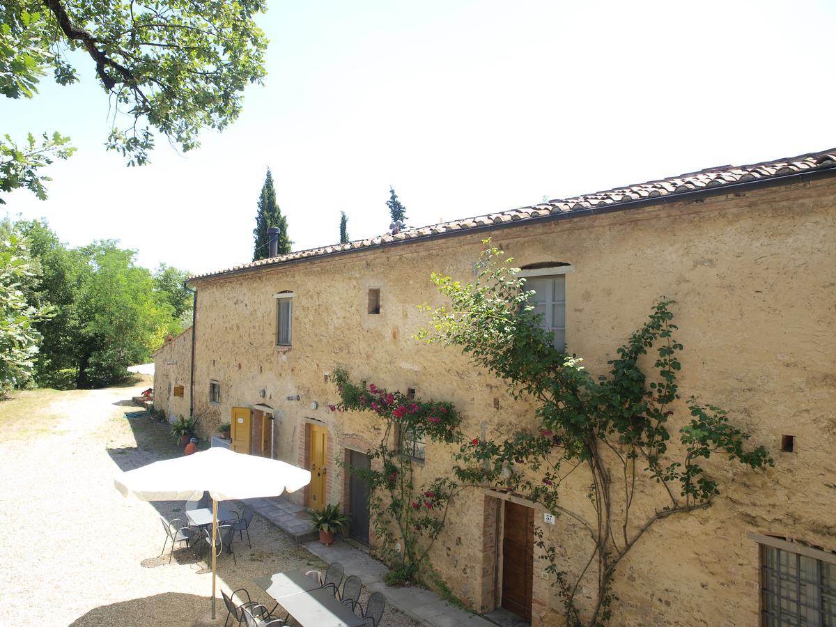 Agriturismo La Moraia Hotel Poggibonsi Exterior photo